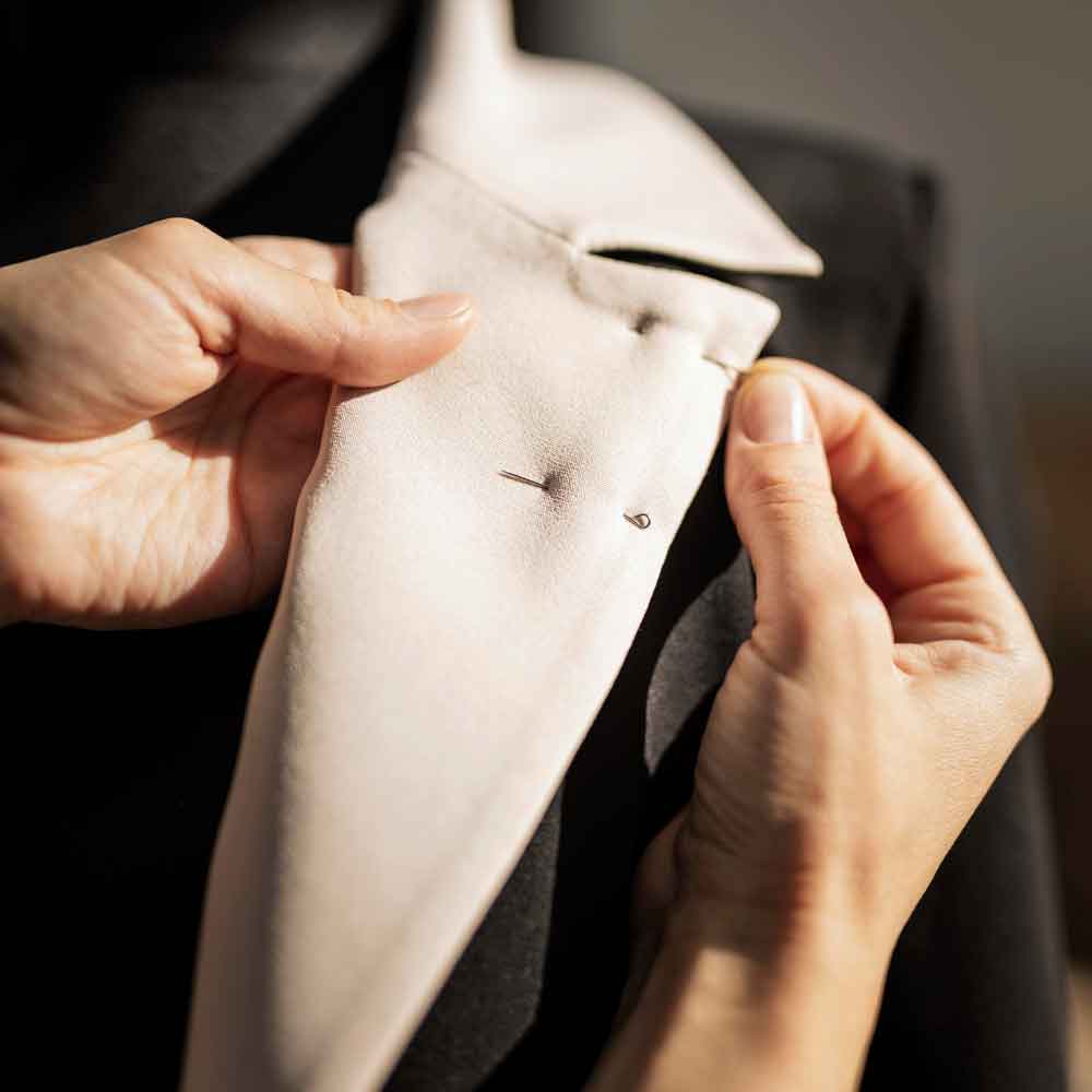 Professional clothing and dress alterations in Largo Florida